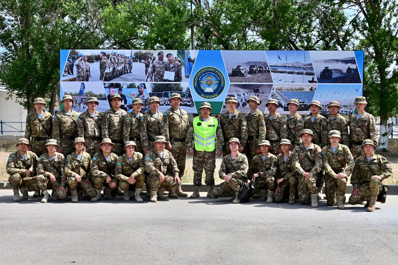 Более трехсот выпускников военных кафедр проходят обучение на сборах