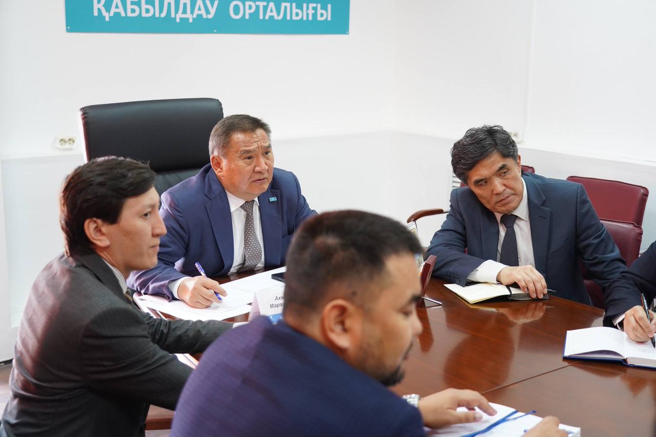 Ақмола облысының әкімі азаматтарды жеке қабылдады