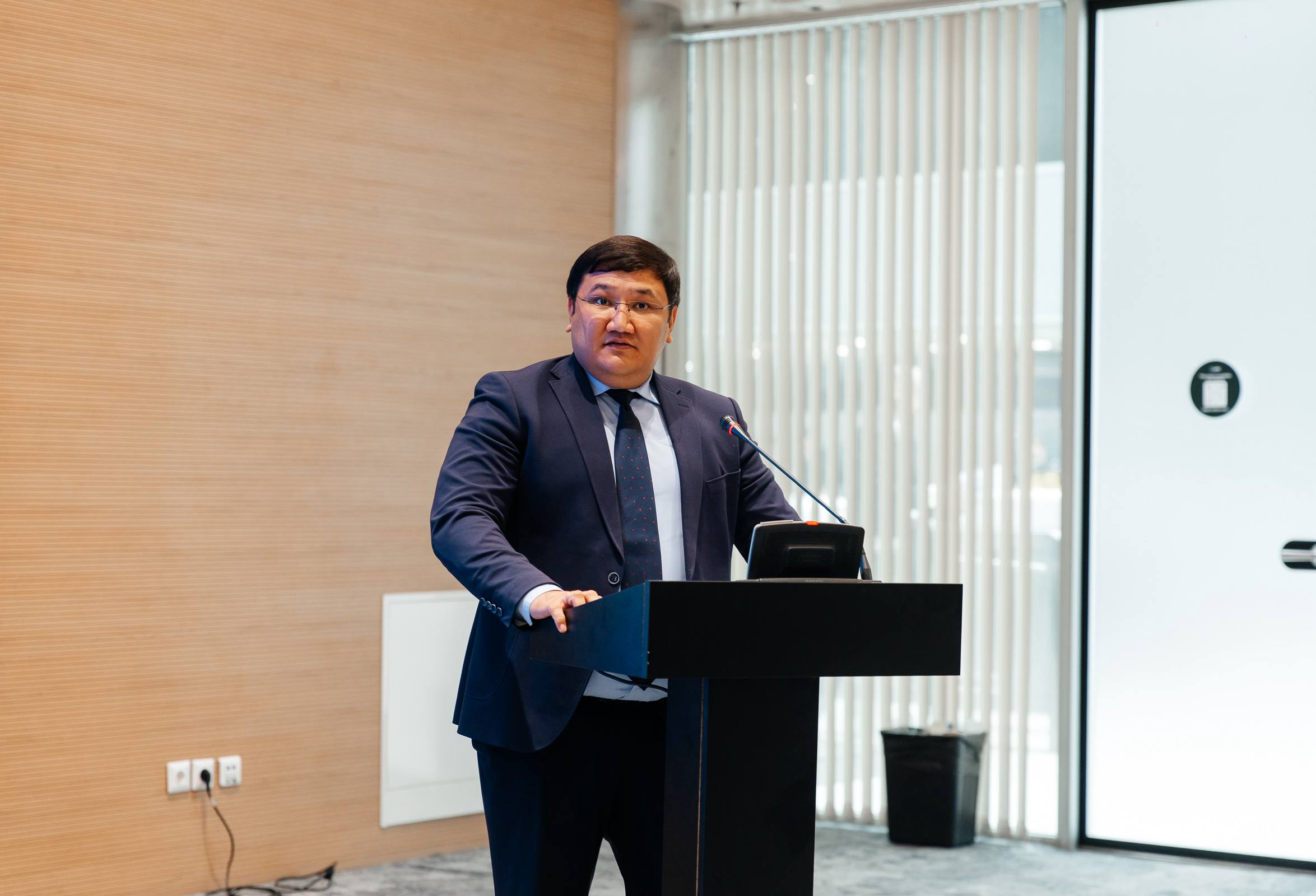 ЕАЭО елдерінің өкілдері жеңіл өнеркәсіп нарығын көлеңкелі айналымнан қорғау жолдарын талқылады