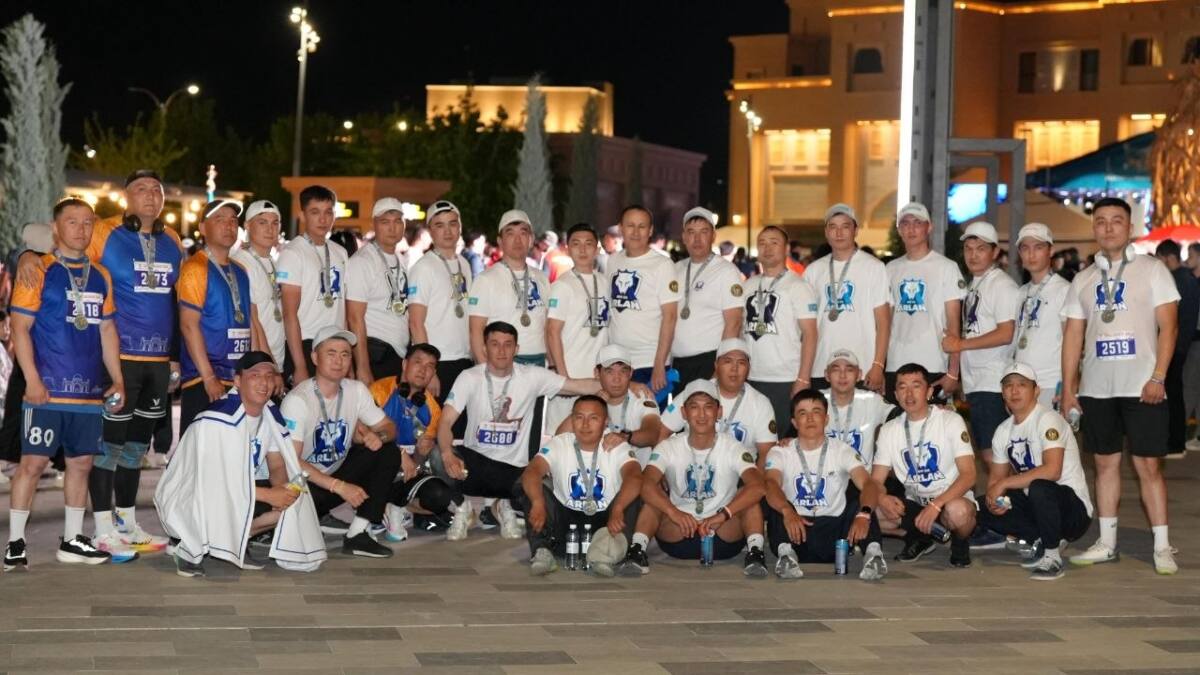 Turkestan Night Run 2026: Түркістанда полиция қызметкерлері спорттық шараға белсене қатысты