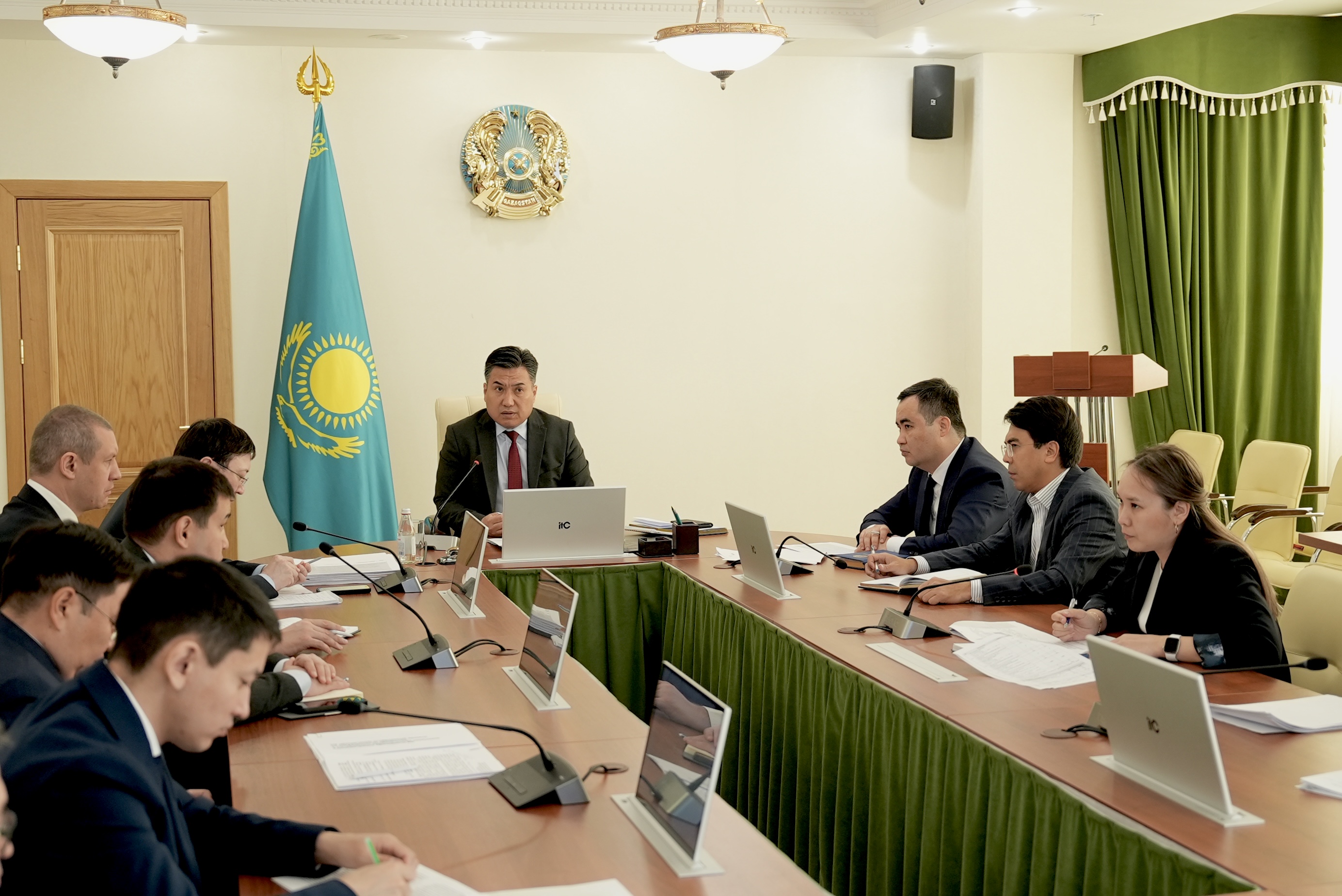 Минтруда актуализирует подходы к оказанию социальной помощи в регионах
