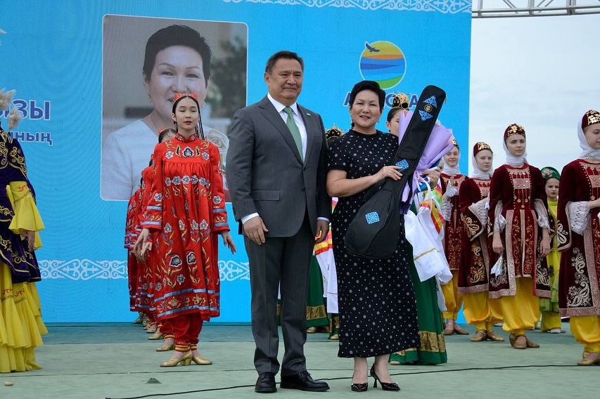 Есіл ауданының меценаты облыс әкімінің Алғыс хатымен марапатталды