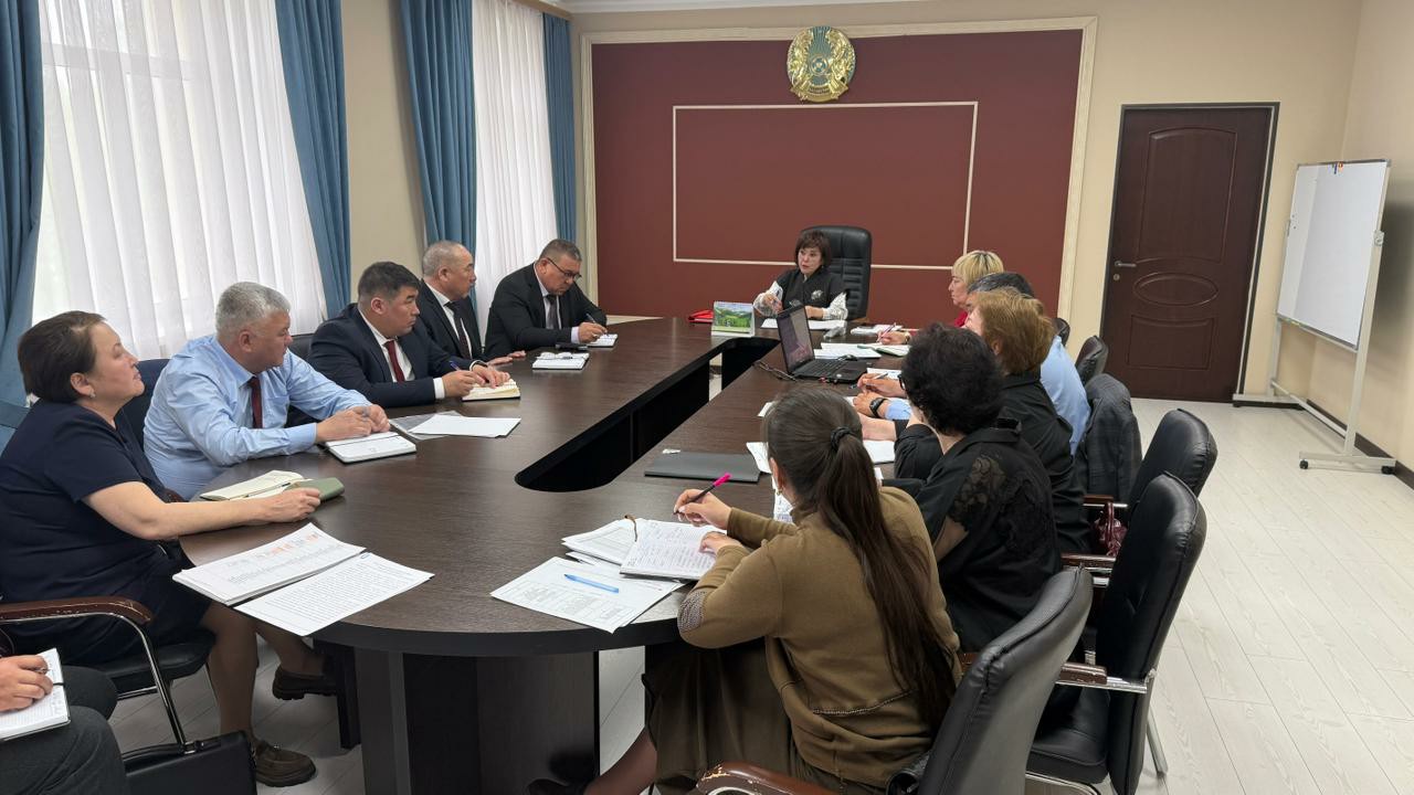 Арнаулы әлеуметтік қызметтер көрсету орталықтарының директорларымен жұмыс кеңесі өтті