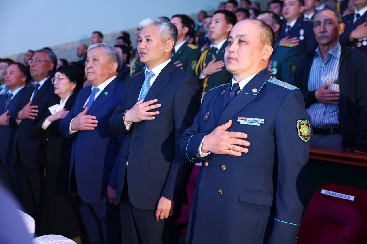 Ұлытау облысында Отан қорғаушылар күніне арналған салтанатты іс-шара ұйымдастырылды