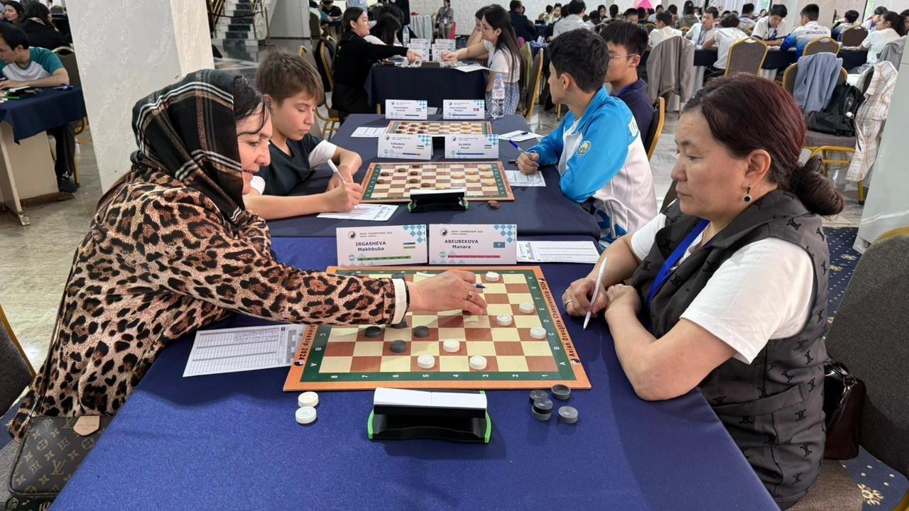Карагандинские шашисты завоевали восемь медалей на чемпионате Азии