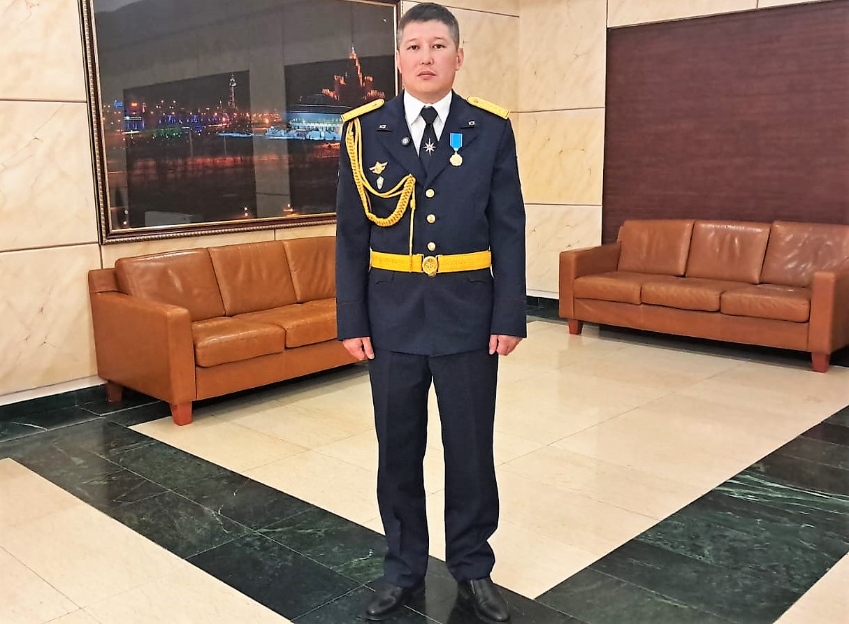 ШҚО ТЖД өрт сөндіру автокөлігінің жүргізушісі мемлекеттік наградамен марапатталды