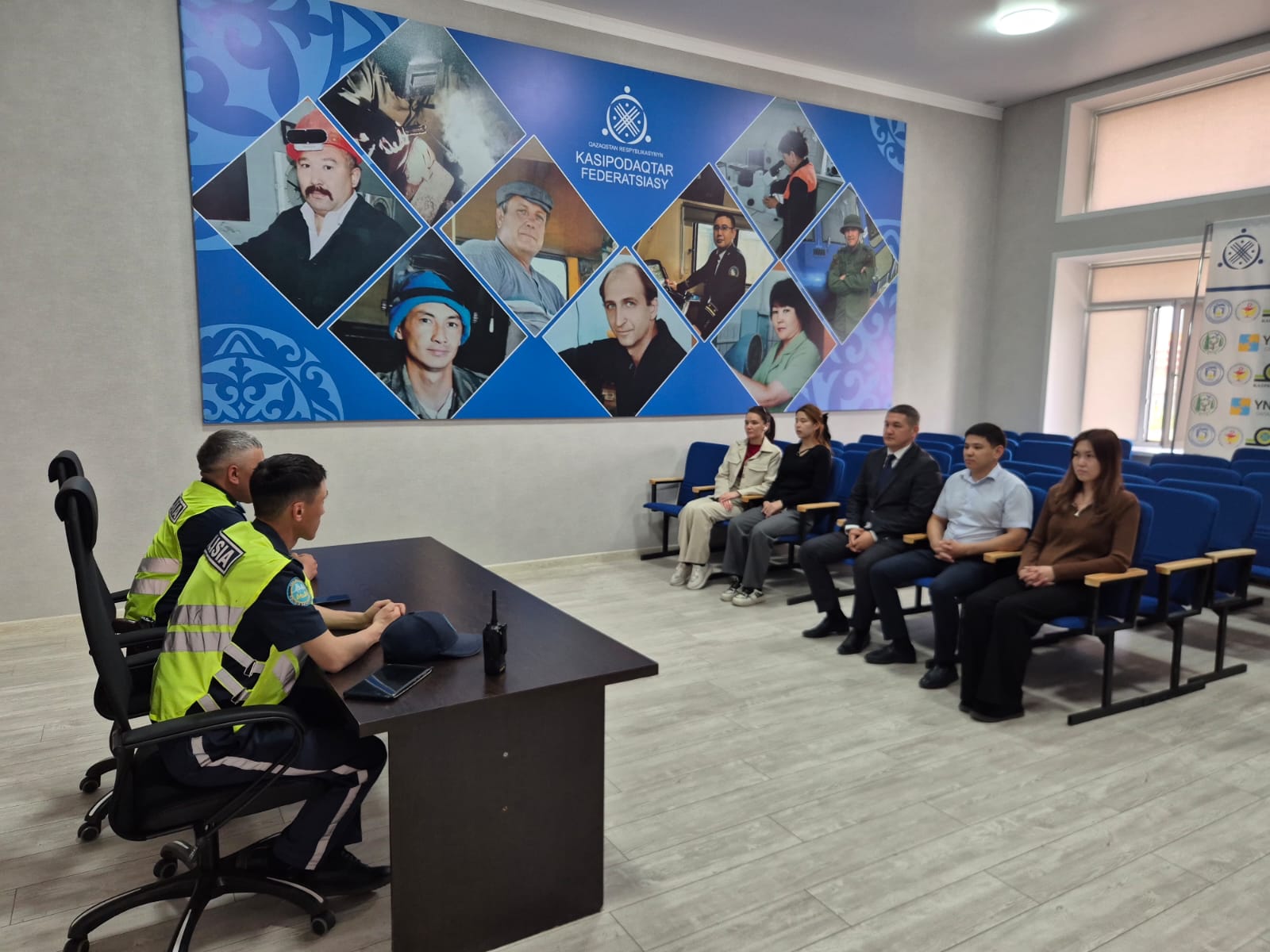 Мемлекеттік қызметшілер арасында құқық бұзушылықтардың алдын алу және жол қозғалысы қағидаларын сақтау.
