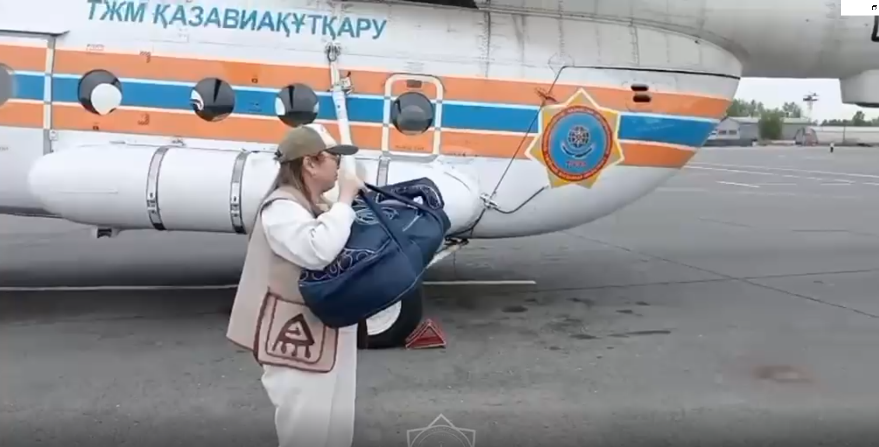 Младенца из Зайсанского района спасли с помощью вертолёта МЧС
