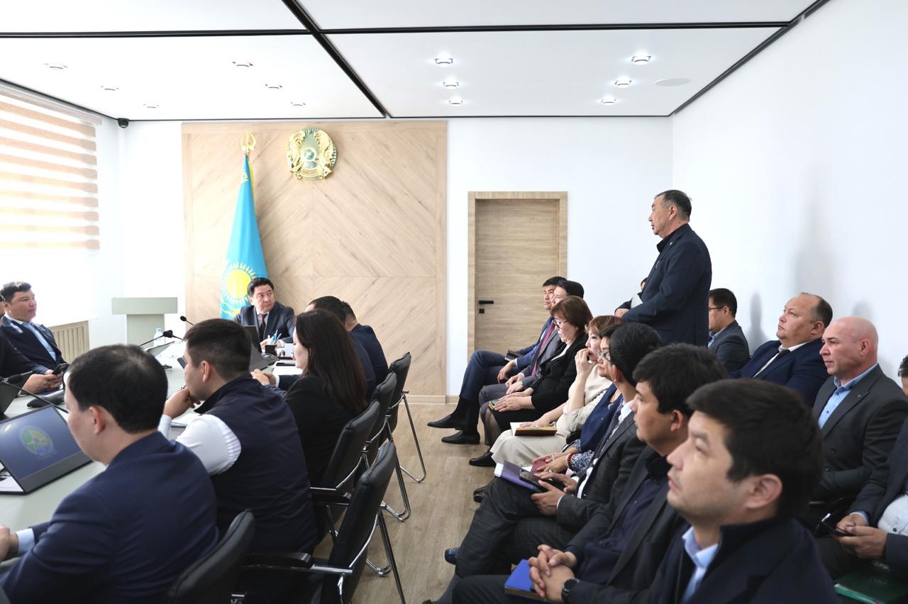 АТЫРАУ ҚАЛАЛЫҚ ӘКІМДІГІНДЕ АППАРАТТЫҚ МӘЖІЛІС ӨТТІ
