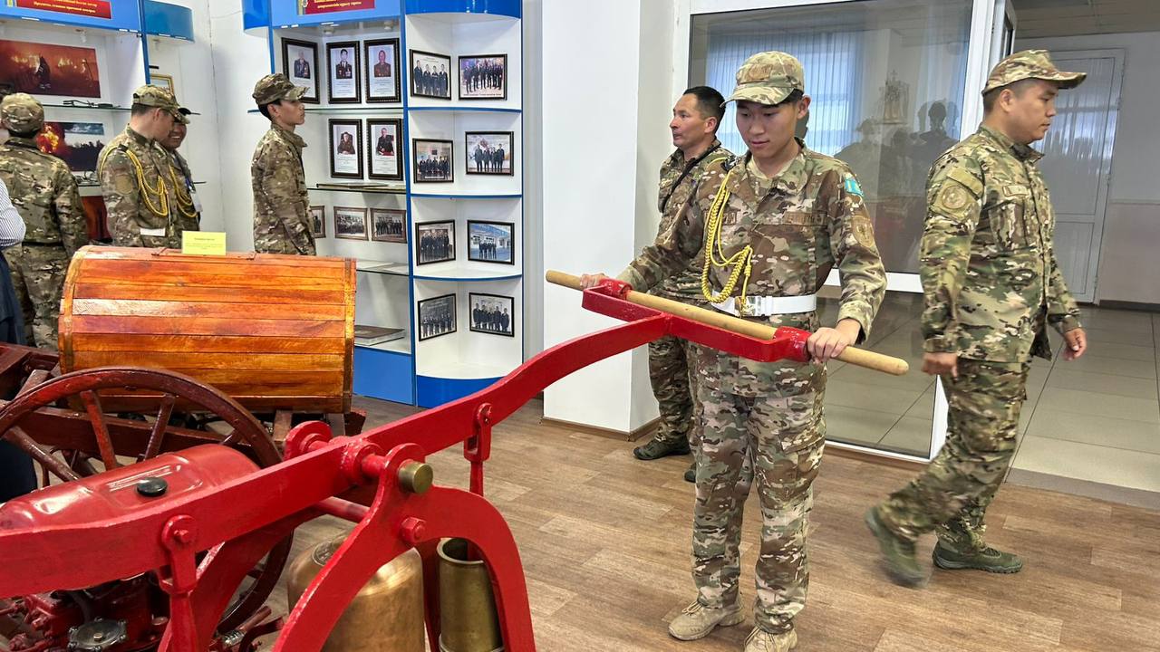 Отан қорғаушылар күні қарсаңында ашық есік өтті