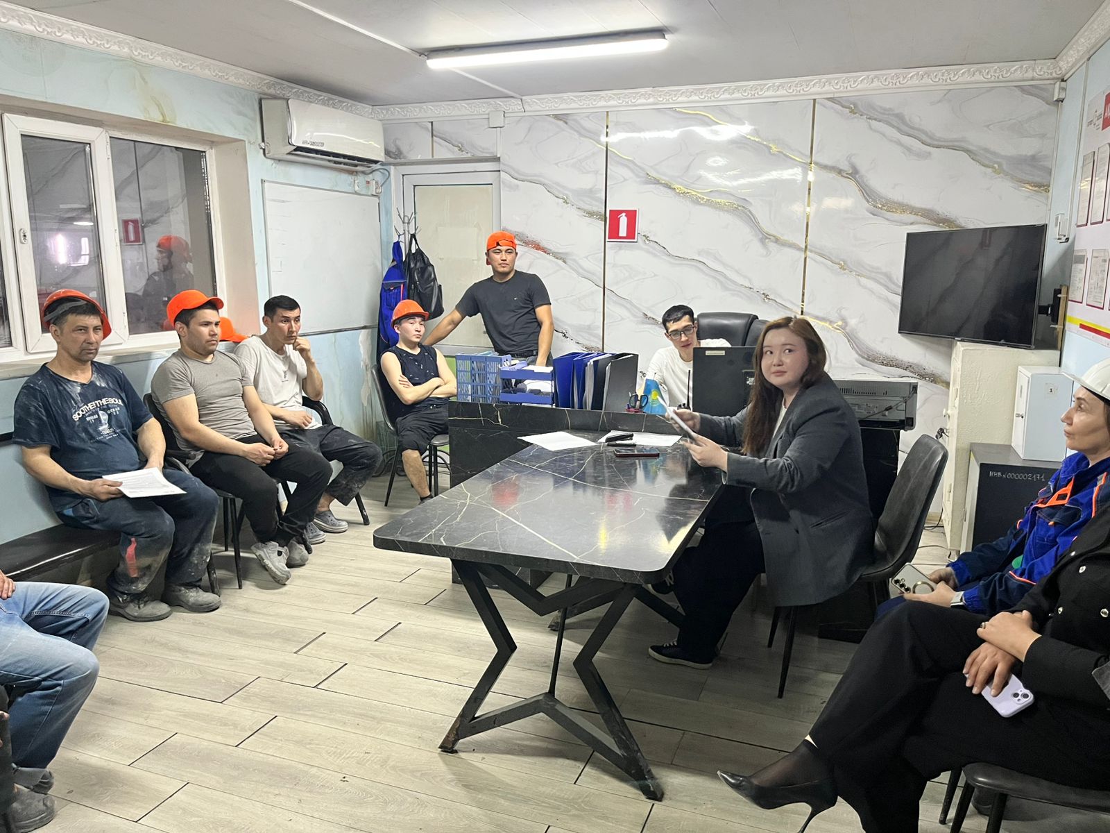 Департаментпен «Stroygood» ЖШС еңбек ұжымымен кездесу өткізді