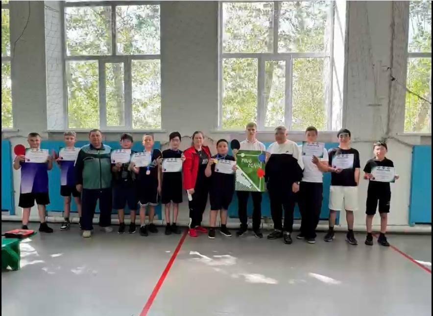 В Шарбактинском районе прошли районные соревнования по настольному теннису