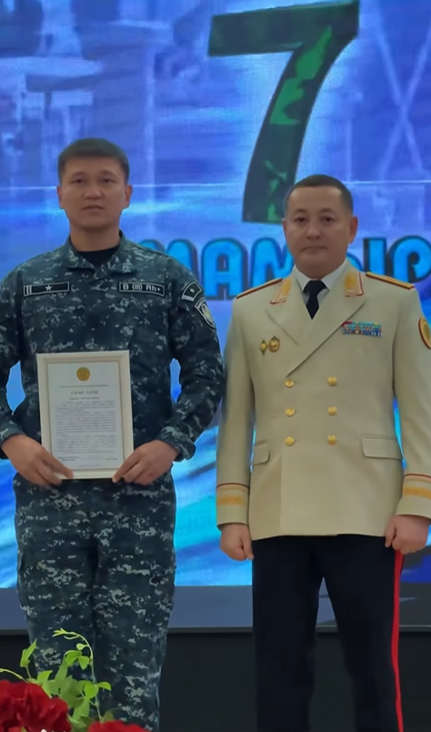 Шымкент полициясында мереке қарсаңында үздік қызметкерлер марапатталды