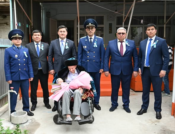 СОҒЫСТЫҢ СОҢҒЫ СОЛДАТЫНА ПРЕЗИДЕНТТІҢ ҚҰТТЫҚТАУЫ ТАБЫСТАЛДЫ