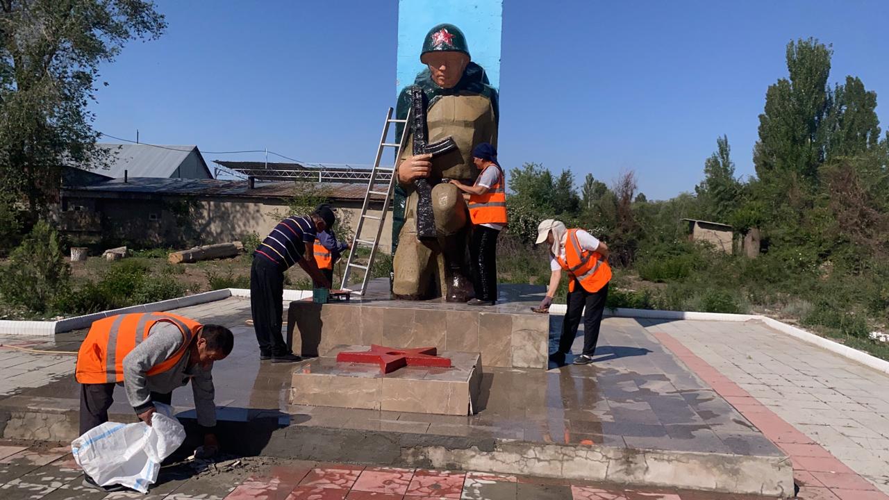 Ескерткіш аумағында тазалық жұмыстары жүргізілді
