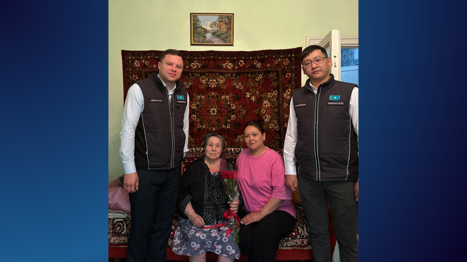 Қарағанды облысында тыл ардагерін Жеңіс күнімен құттықтады