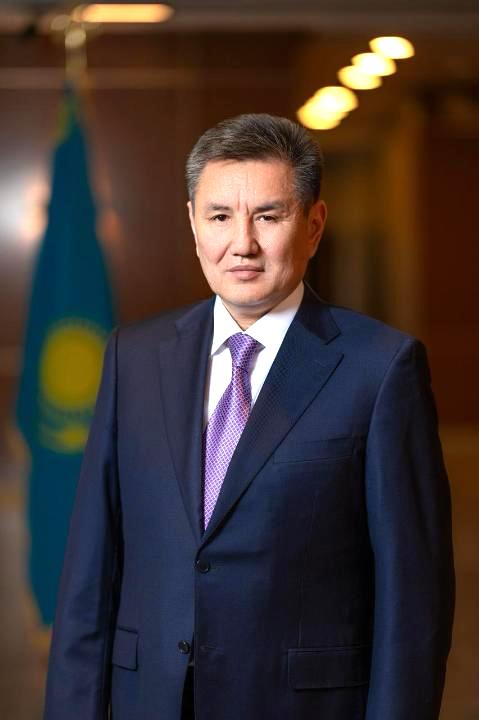 ШҚО әкімі өңір тұрғындарын Жеңіс күнімен құттықтады