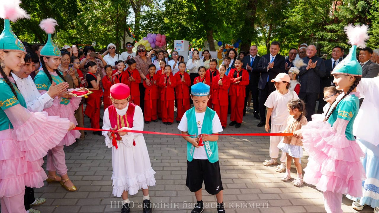 В библиотеке Усть-Каменогорска открыли детскую творческую площадку «Дәстүр HUB»